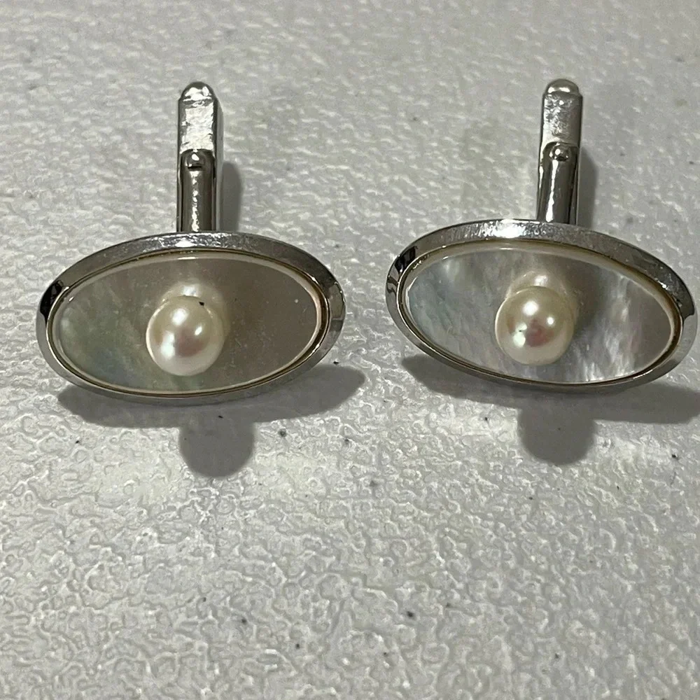 Vintage Caribe Pearls and Sterling Silver Cufflinks